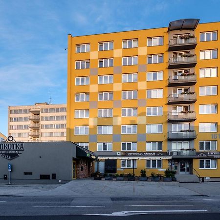 Hotel U Nadrazi Ceske Budejovice Exterior foto