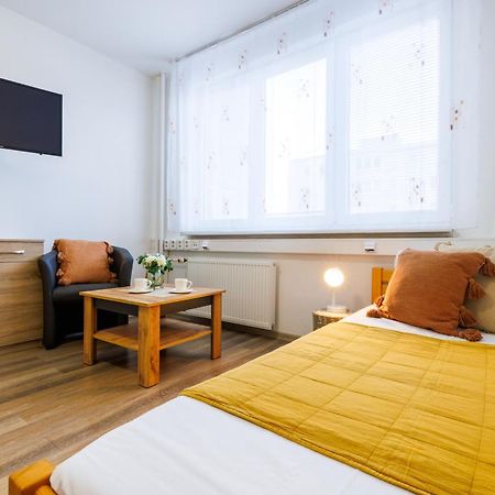 Hotel U Nadrazi Ceske Budejovice Exterior foto