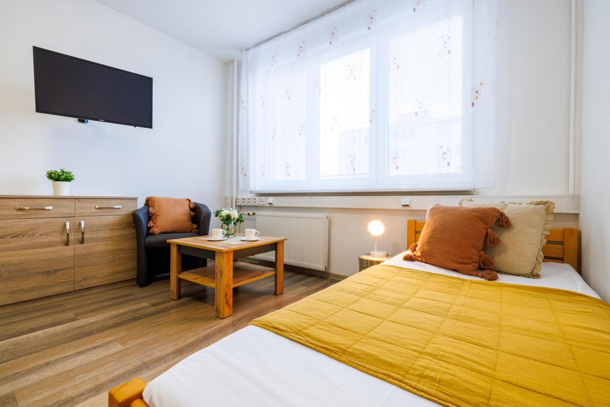 Hotel U Nadrazi Ceske Budejovice Exterior foto